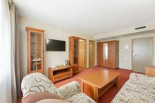 Гостиница Де ла Мапа Анапа Standard Family Room-2