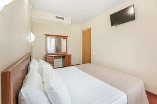 Гостиница Де ла Мапа Анапа Standard Family Room-3