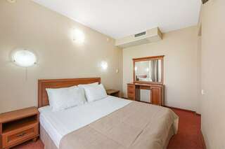 Гостиница Де ла Мапа Анапа Standard Family Room-5