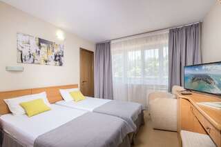 Гостиница Де ла Мапа All inclusive Анапа 2-местный номер стандарт-1