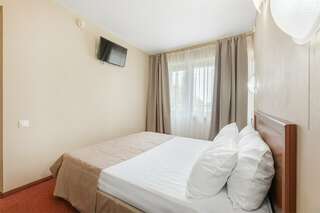 Гостиница Де ла Мапа Анапа Standard Family Room-11